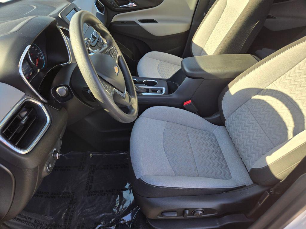 used 2024 Chevrolet Equinox car, priced at $22,991