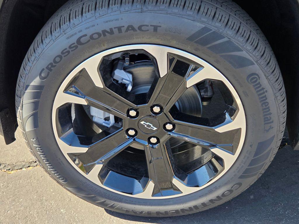 new 2026 Chevrolet Equinox car, priced at $35,175