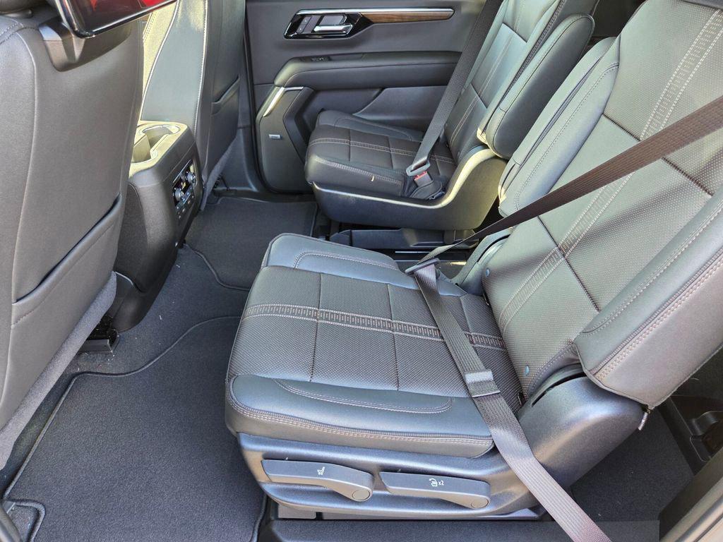 new 2026 Chevrolet Suburban car, priced at $99,332