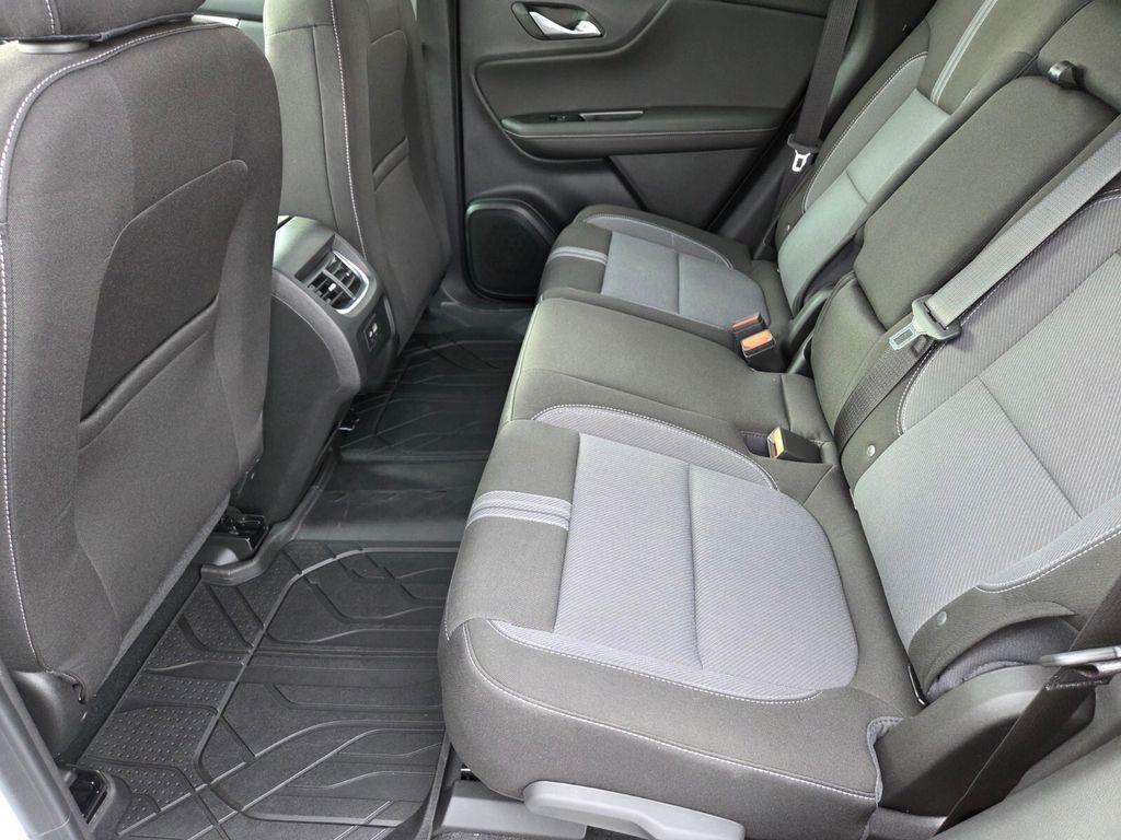 new 2025 Chevrolet Blazer car, priced at $40,300