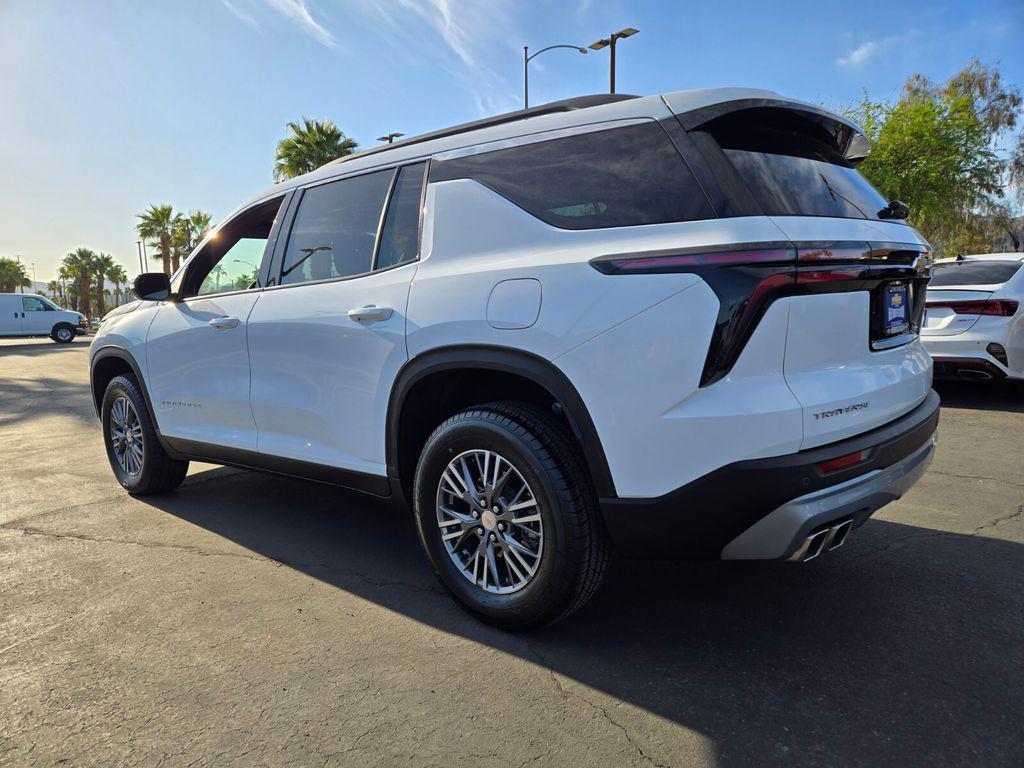 used 2025 Chevrolet Traverse car, priced at $36,199