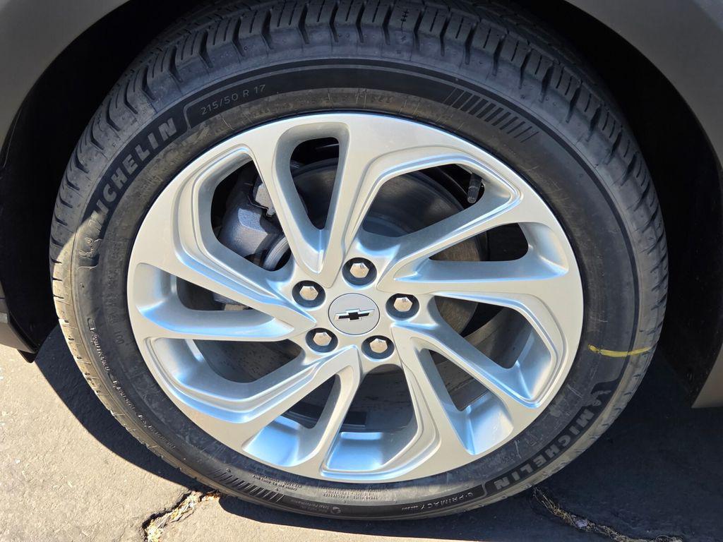 new 2027 Chevrolet Bolt car, priced at $31,985