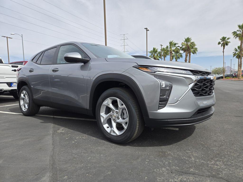 new 2026 Chevrolet Trax car, priced at $27,554