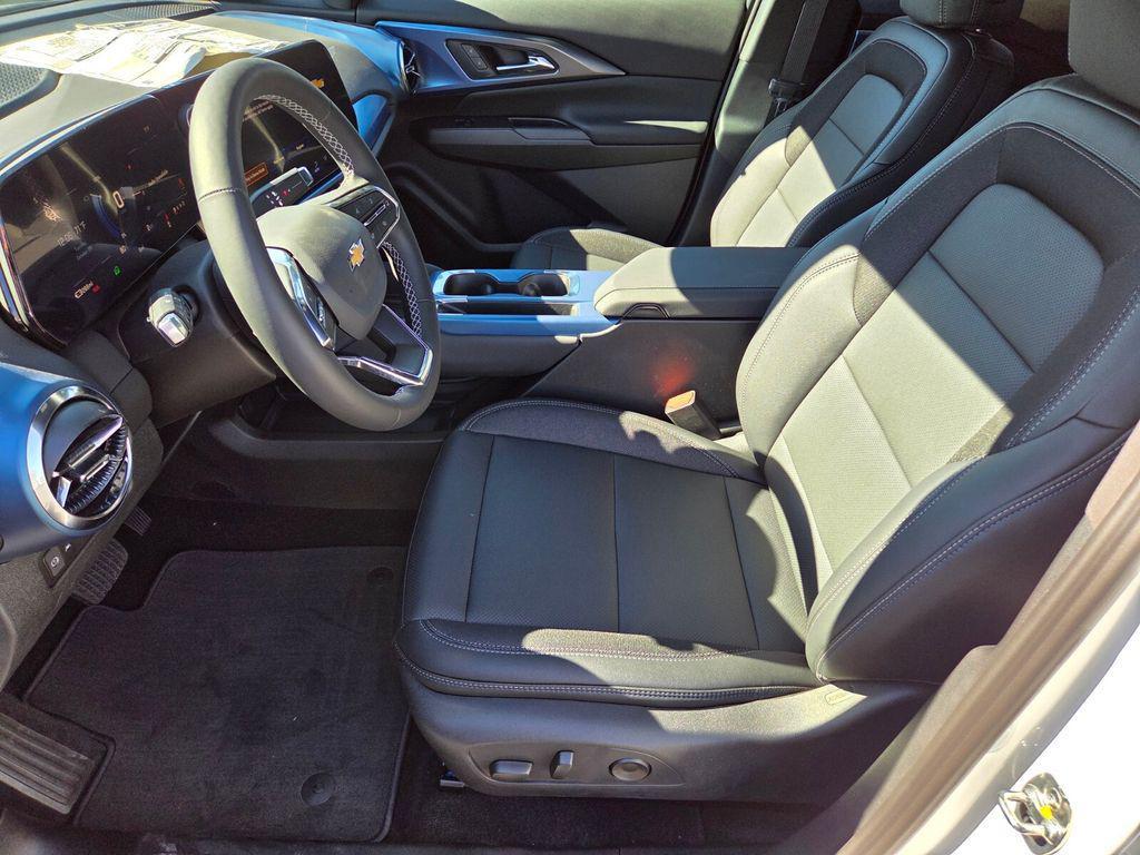 new 2026 Chevrolet Equinox EV car, priced at $43,615