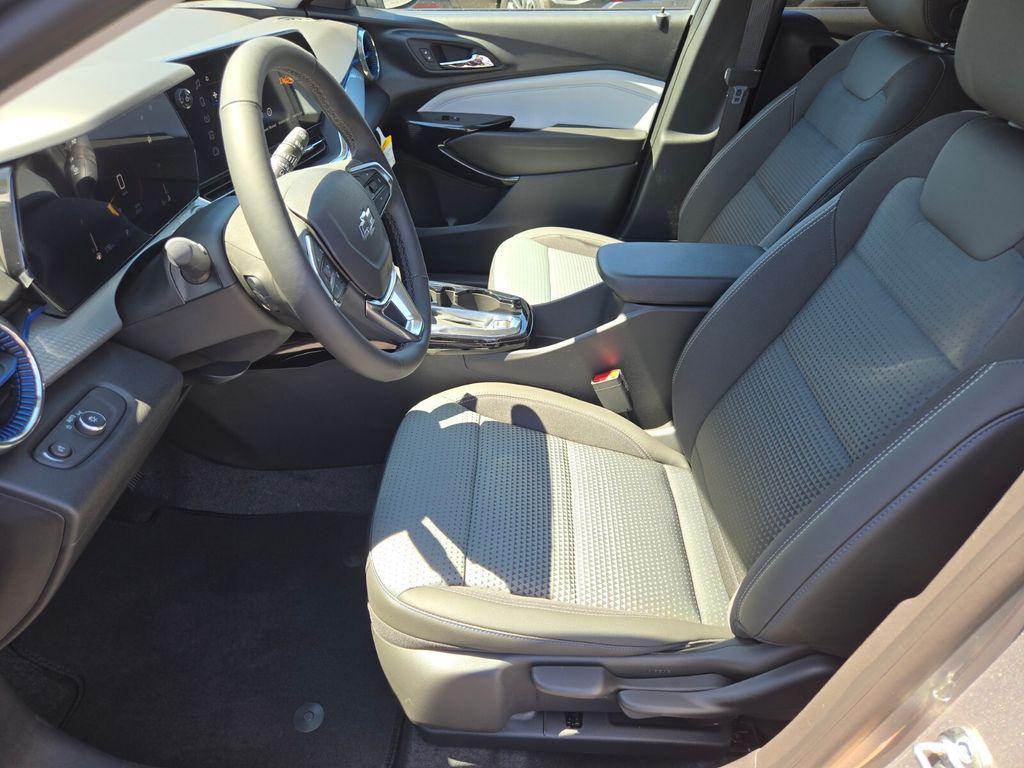 new 2026 Chevrolet Trax car, priced at $28,069