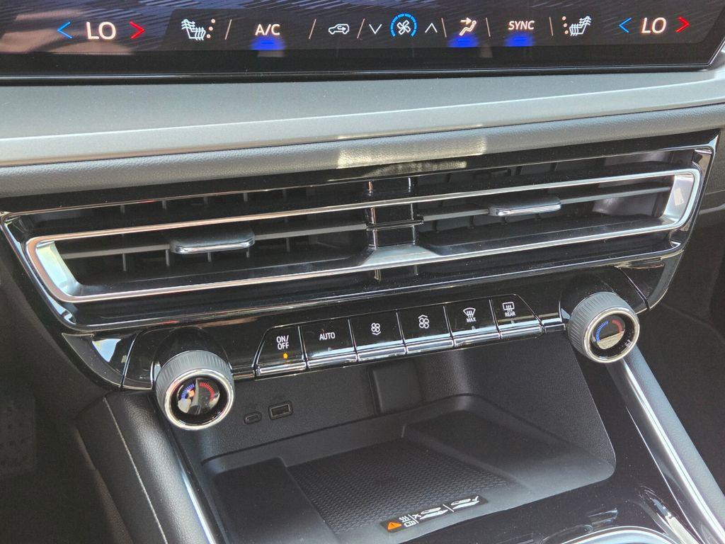 new 2026 Chevrolet Traverse car, priced at $44,964