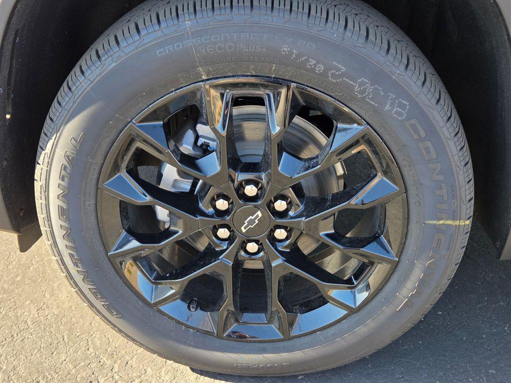 new 2026 Chevrolet Traverse car, priced at $48,429