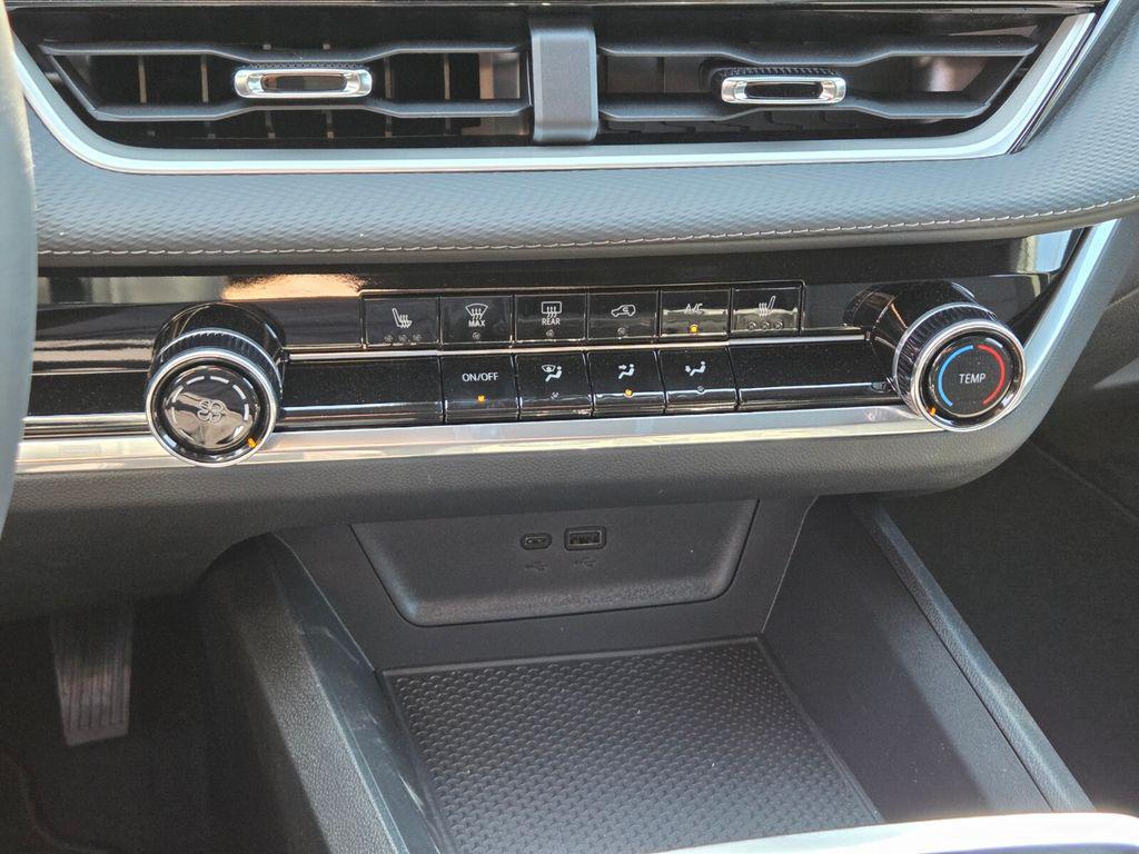 new 2026 Chevrolet Equinox car, priced at $30,890