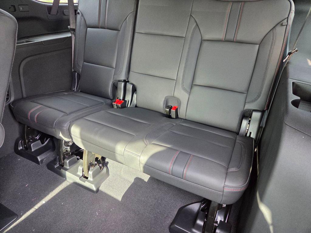 new 2025 Chevrolet Suburban car, priced at $89,741