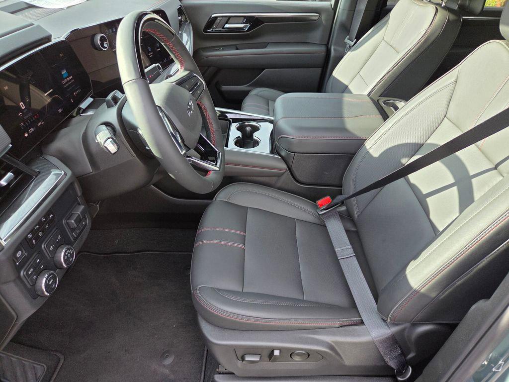 new 2025 Chevrolet Suburban car, priced at $89,741