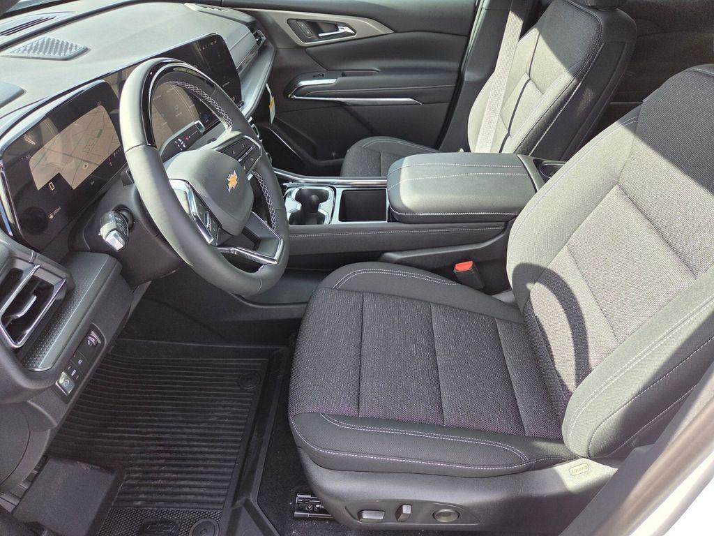 new 2026 Chevrolet Traverse car, priced at $48,579