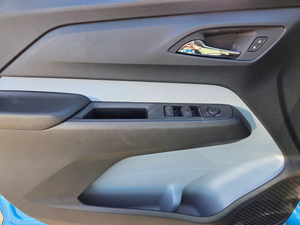 new 2027 Chevrolet Bolt car, priced at $31,985