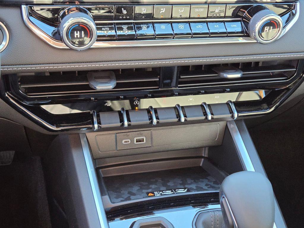 new 2026 Chevrolet Colorado car, priced at $35,360