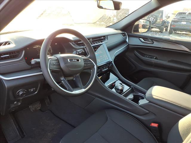 new 2026 Jeep Grand Cherokee car, priced at $38,769