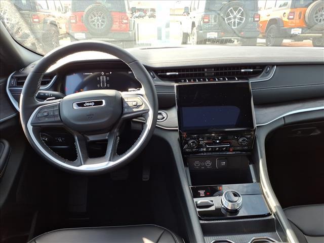 new 2025 Jeep Grand Cherokee car, priced at $44,680