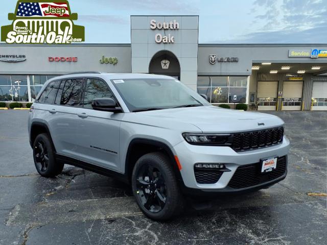new 2025 Jeep Grand Cherokee car, priced at $44,825