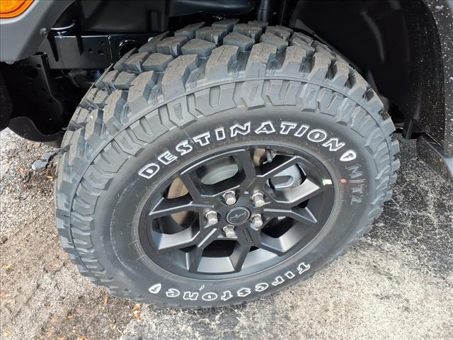 new 2025 Jeep Gladiator car, priced at $39,588