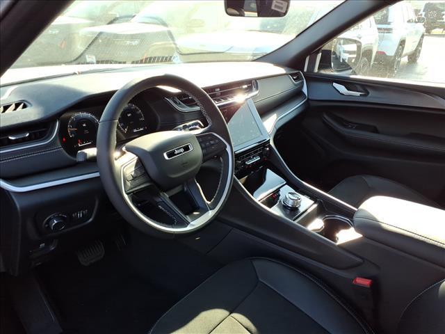 new 2025 Jeep Grand Cherokee car, priced at $39,721