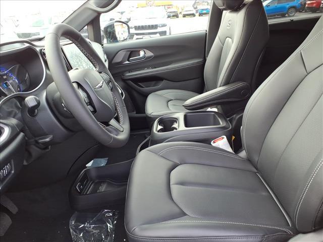 new 2026 Chrysler Pacifica car, priced at $41,311
