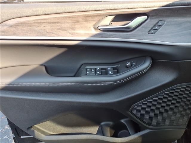 new 2025 Jeep Grand Cherokee L car, priced at $49,096