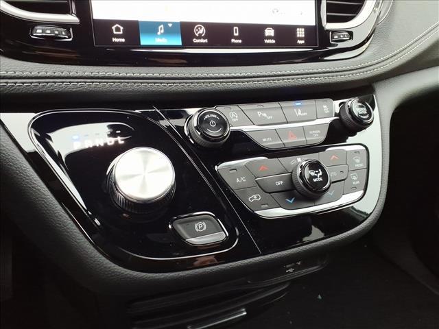 new 2026 Chrysler Pacifica car, priced at $39,938