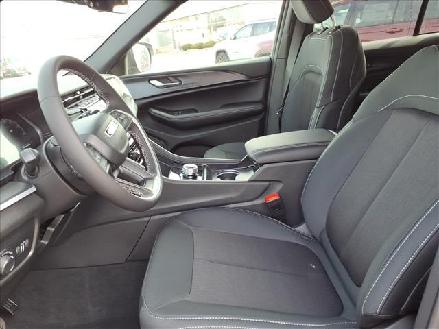 new 2026 Jeep Grand Cherokee car, priced at $36,984