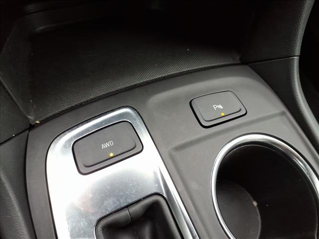 used 2024 Chevrolet Equinox car, priced at $22,881