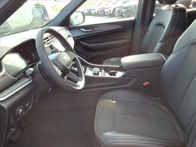 new 2025 Jeep Grand Cherokee L car, priced at $43,665