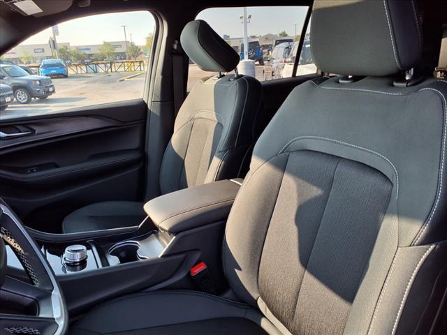 new 2025 Jeep Grand Cherokee L car, priced at $39,032