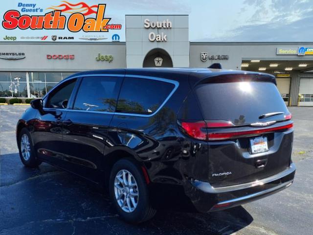 new 2026 Chrysler Pacifica car, priced at $40,014