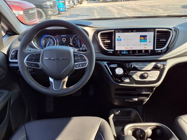 new 2026 Chrysler Pacifica car, priced at $40,014