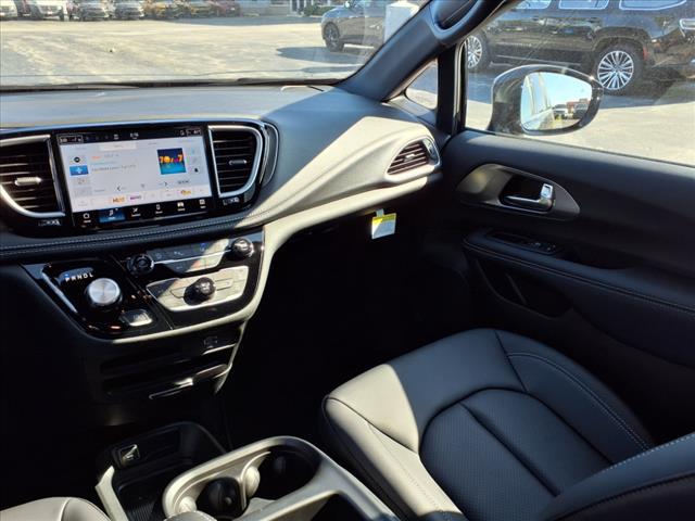 new 2026 Chrysler Pacifica car, priced at $40,014