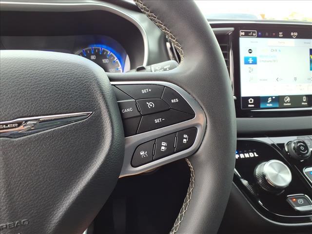 used 2025 Chrysler Pacifica car, priced at $29,881