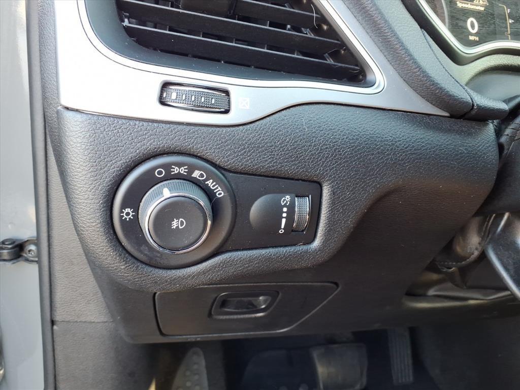 used 2019 Jeep Cherokee car, priced at $15,881