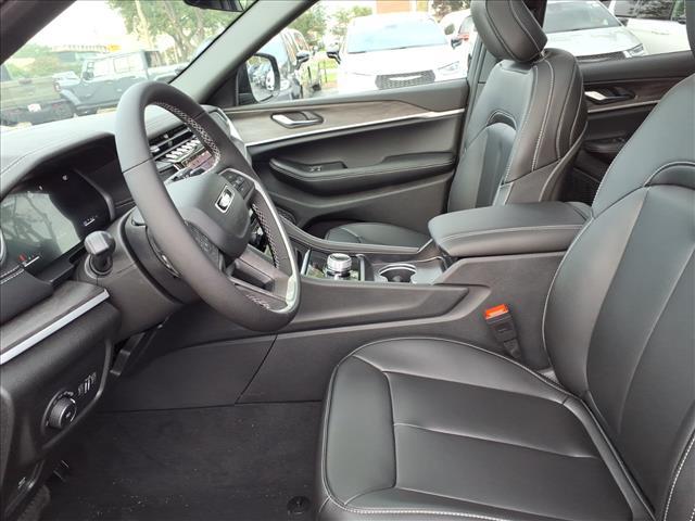 new 2025 Jeep Grand Cherokee car, priced at $47,462