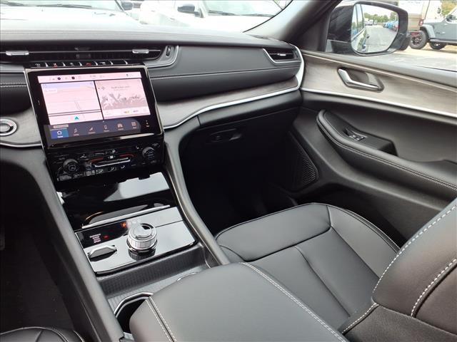 new 2025 Jeep Grand Cherokee car, priced at $47,462