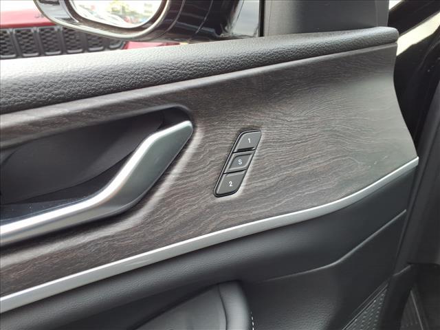 new 2025 Jeep Grand Cherokee car, priced at $47,462