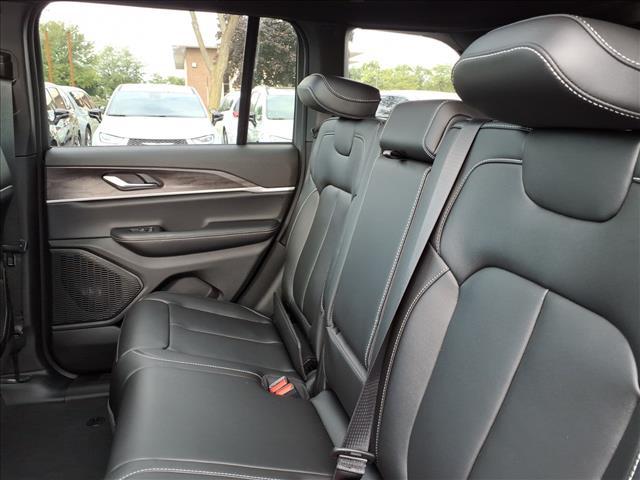 new 2025 Jeep Grand Cherokee car, priced at $47,462