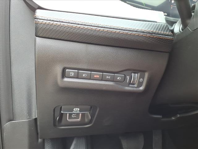new 2026 Jeep Cherokee car, priced at $42,446