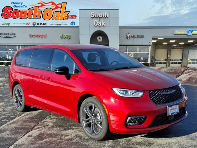 new 2026 Chrysler Pacifica car, priced at $43,254