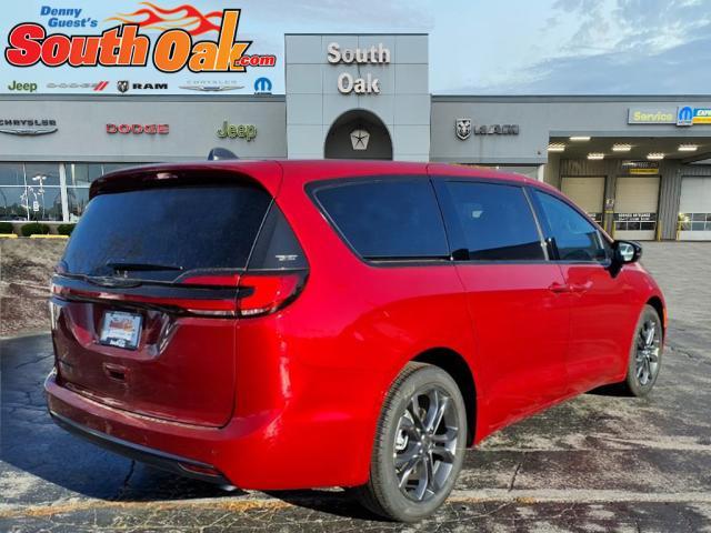 new 2026 Chrysler Pacifica car, priced at $39,370