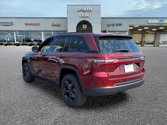 new 2025 Jeep Grand Cherokee car, priced at $45,202