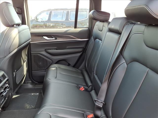 new 2025 Jeep Grand Cherokee car, priced at $47,462