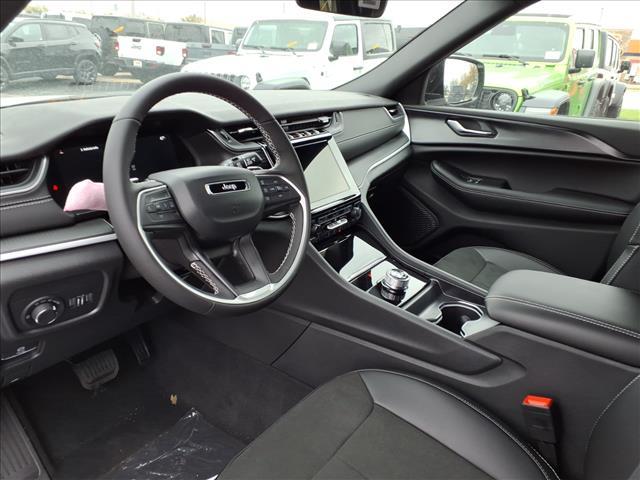 new 2025 Jeep Grand Cherokee L car, priced at $42,313