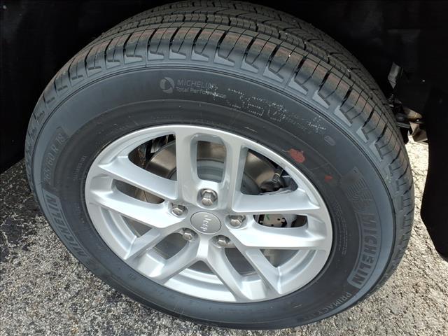 new 2026 Jeep Grand Cherokee car, priced at $36,984