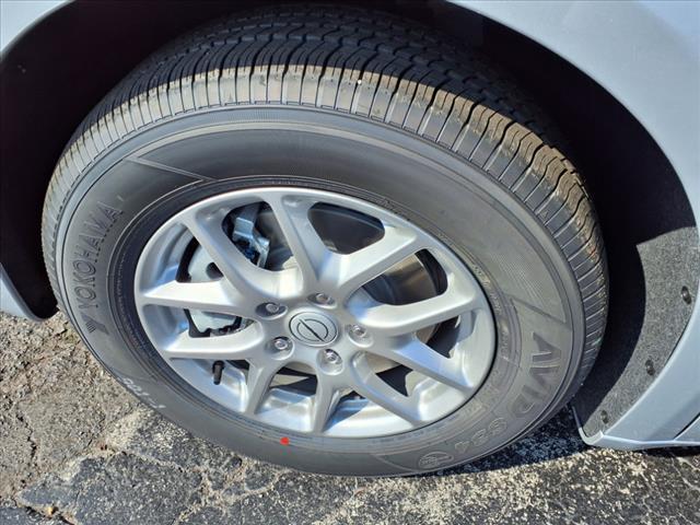 new 2026 Chrysler Pacifica car, priced at $38,403