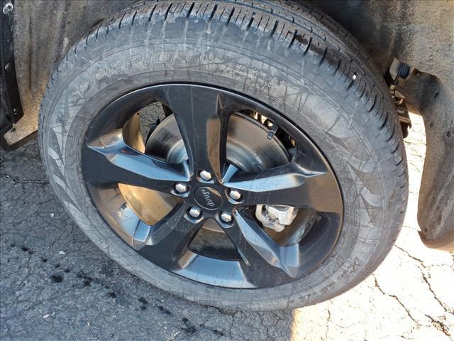 used 2025 Jeep Grand Cherokee L car, priced at $38,881