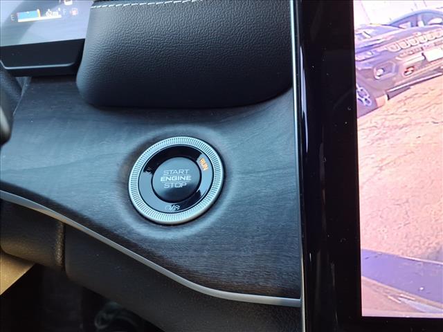 used 2025 Jeep Grand Cherokee L car, priced at $38,881