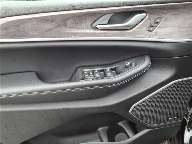 used 2024 Jeep Grand Cherokee car, priced at $36,381