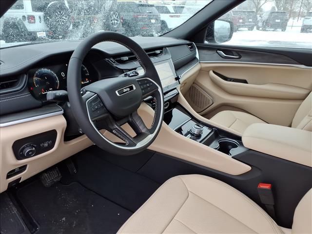 new 2026 Jeep Grand Cherokee car, priced at $45,154